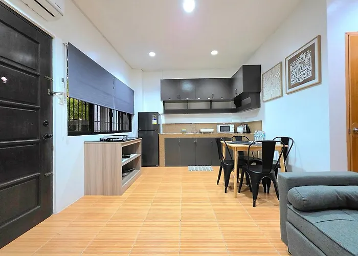 Apartment U7 La Guardia Townhouse 2 Bedroom Unit Near It Park Free Parking Cebu