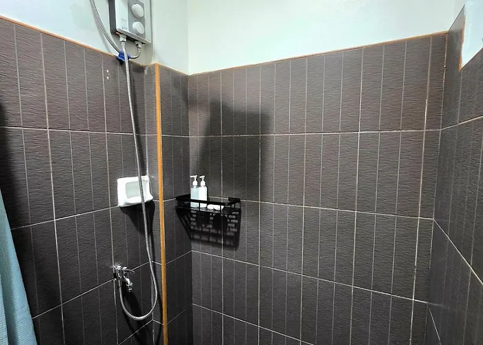 Apartment U7 La Guardia Townhouse 2 Bedroom Unit Near It Park Free Parking Cebu
