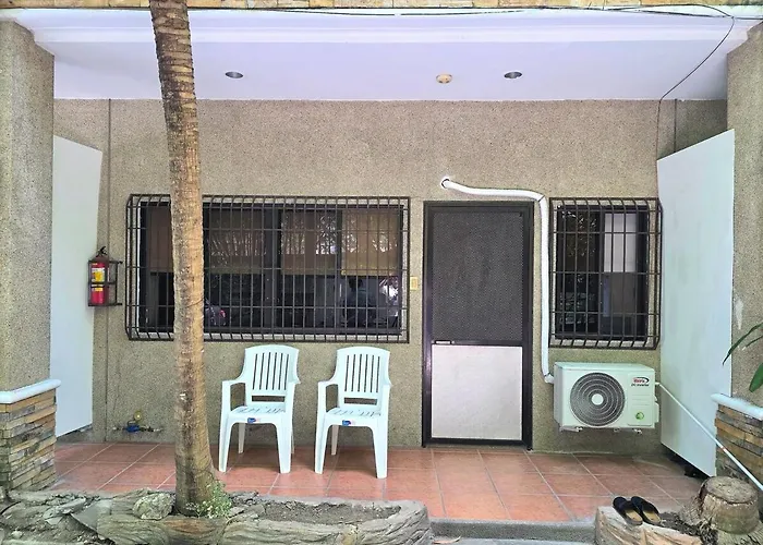 U7 La Guardia Townhouse 2 Bedroom Unit Near It Park Free Parking * Cebu